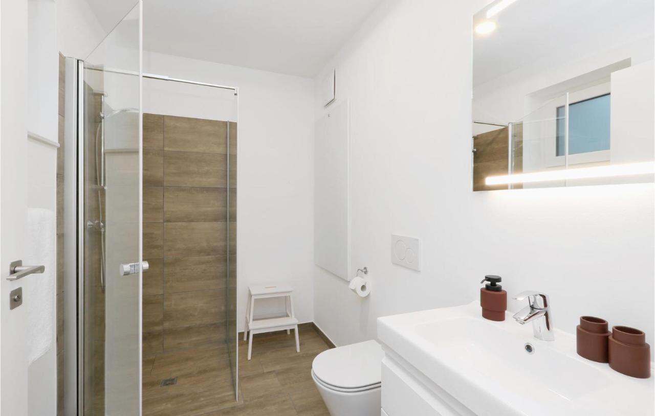 Gorgeous Apartment In Lembruch-Duemmer See Екстериор снимка