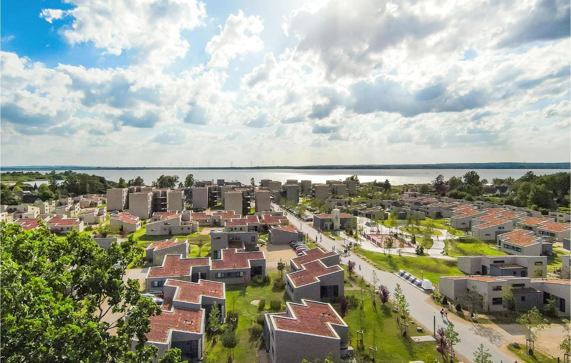 Gorgeous Apartment In Lembruch-Duemmer See Екстериор снимка